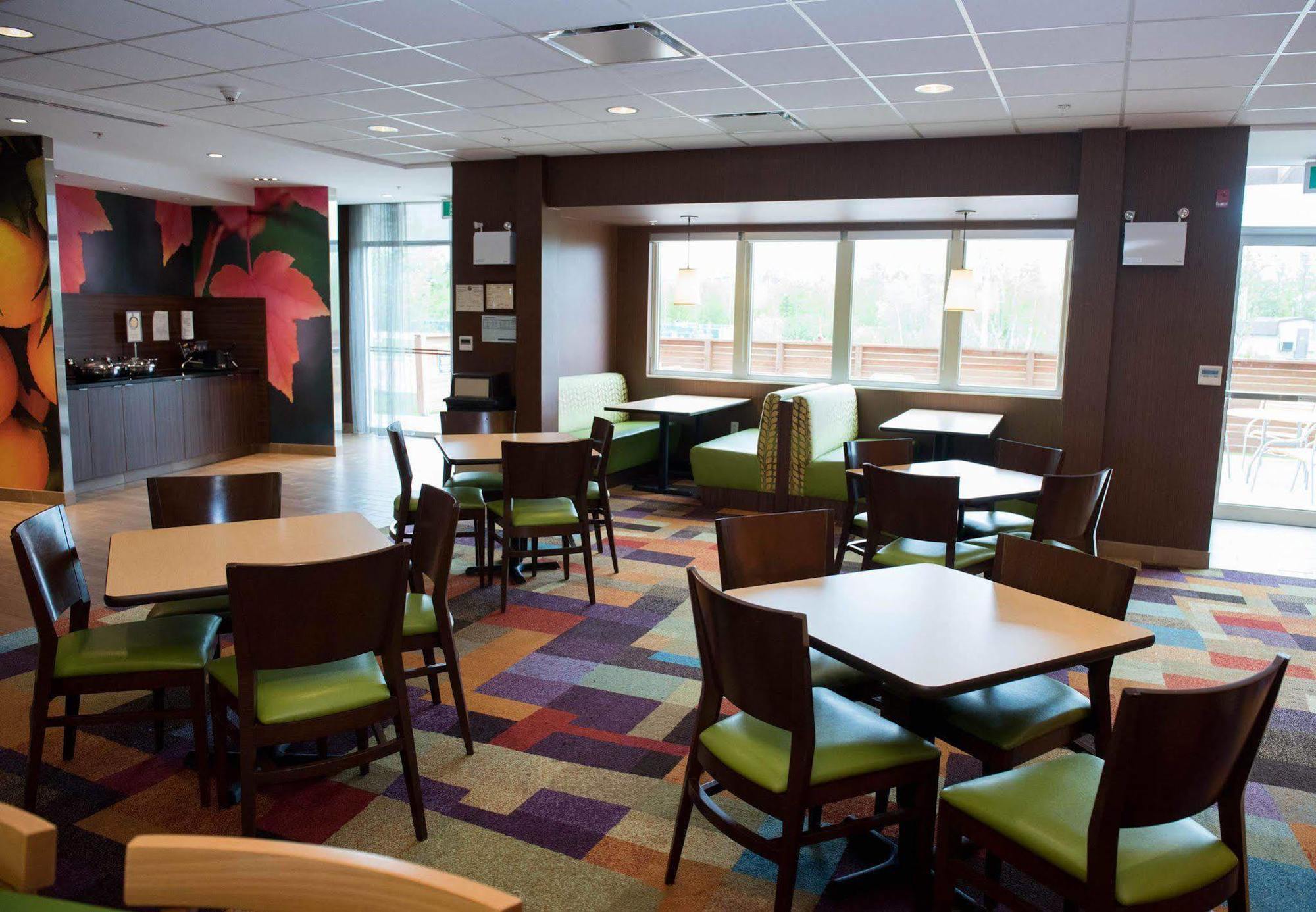 Fairfield Inn & Suites By Marriott Moncton Zewnętrze zdjęcie